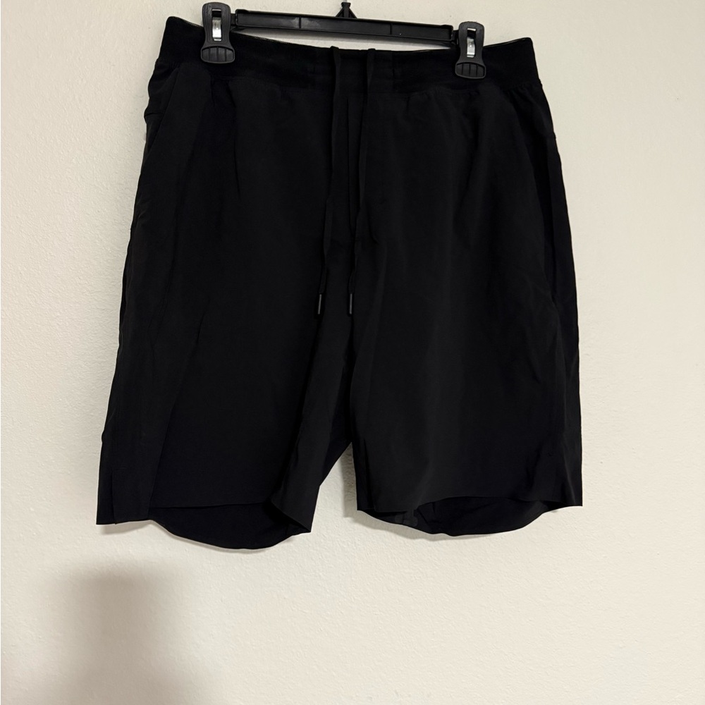 lululemon athletica Men's Black Athletic Shorts - Picture 2 of 5